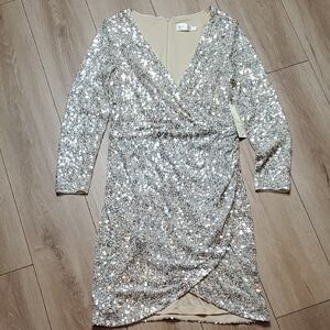 NWT Glamorous Silver Sequin Long Sleeve Wrap Style Look Dress Size 14